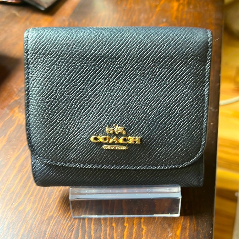Coach Black Leather Trifold Compact Wallet - dark gray